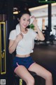 Kuemma beauty is beautiful and sexy posing in the gym (23 pictures)